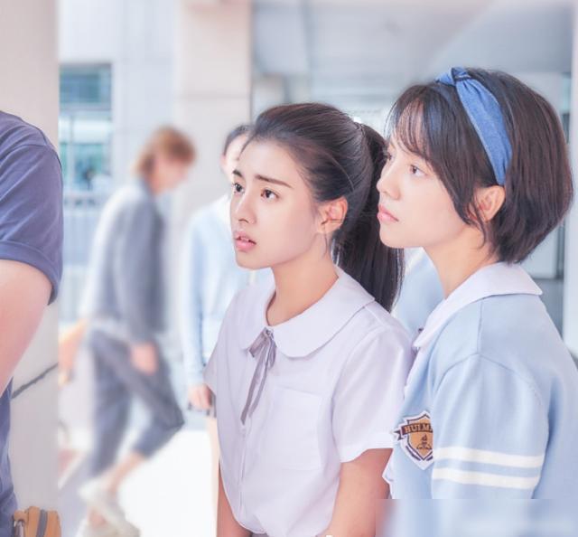 请出示文件